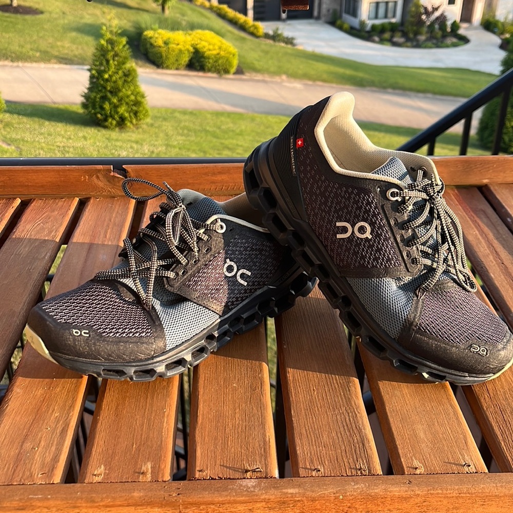 Women On Cloud 7.5 (38.5)